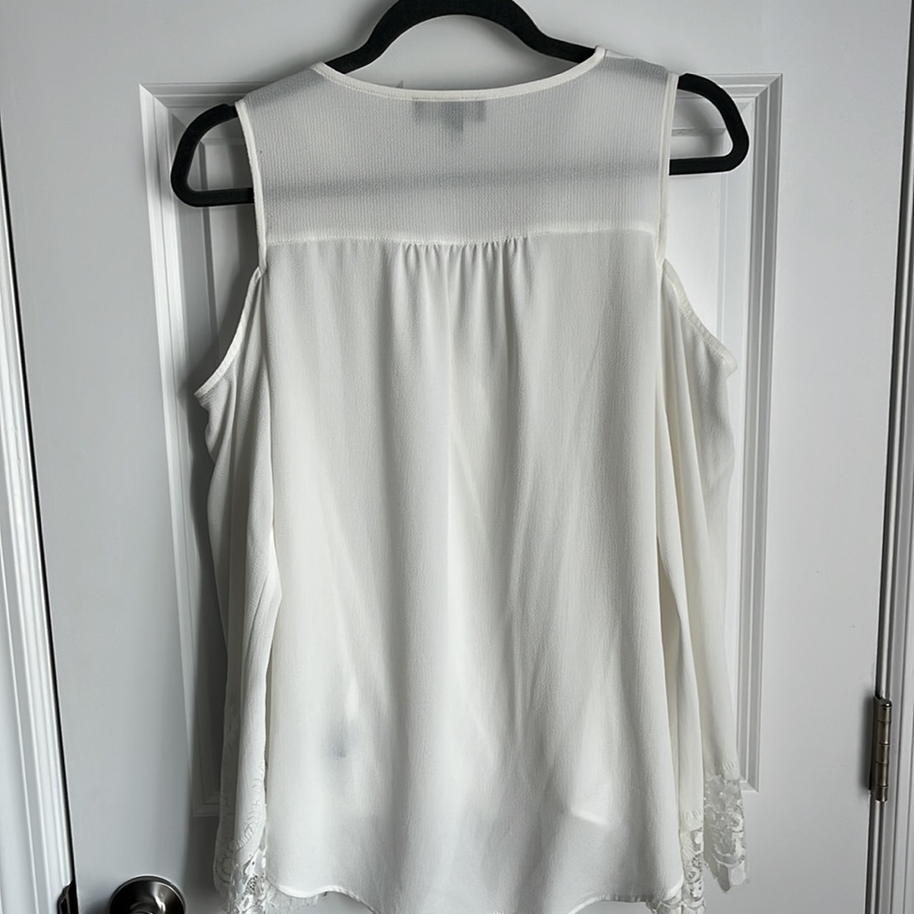 Women's White Cold Shoulder Blouse - Picture 4 of 4